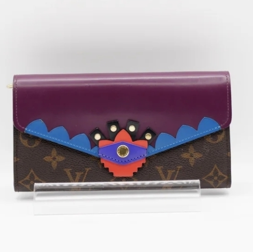 Louis Vuitton MonogramLimited Edition Totem SarahLong Wallet